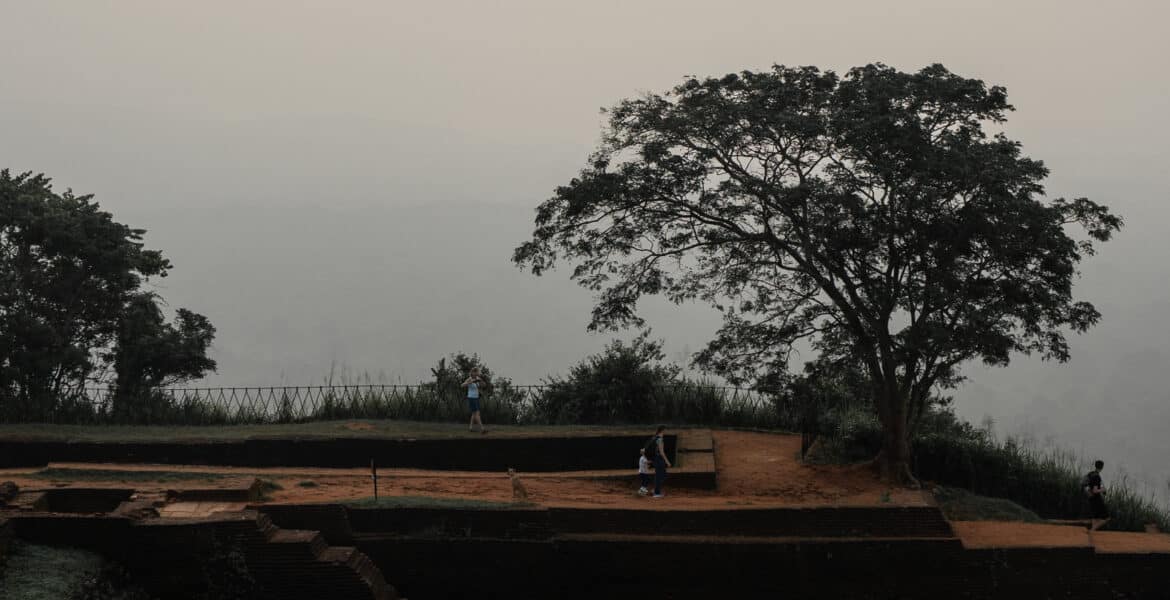 lion rock, sigiriya