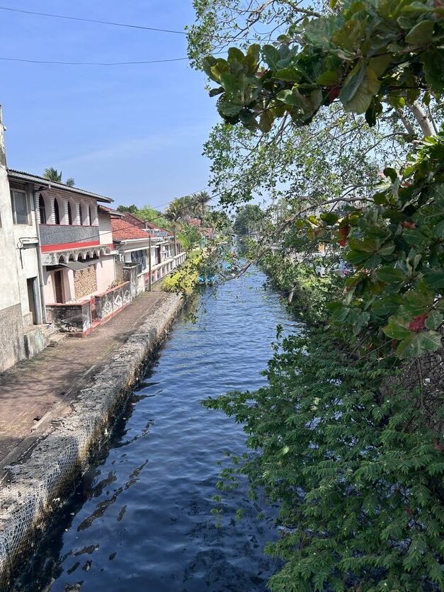 negombo dutch canal